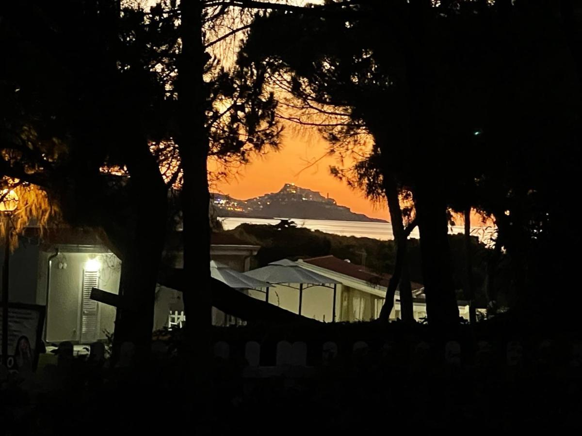 Zaffiro Casa Vacanze Al Mare Valledoria  Exteriér fotografie