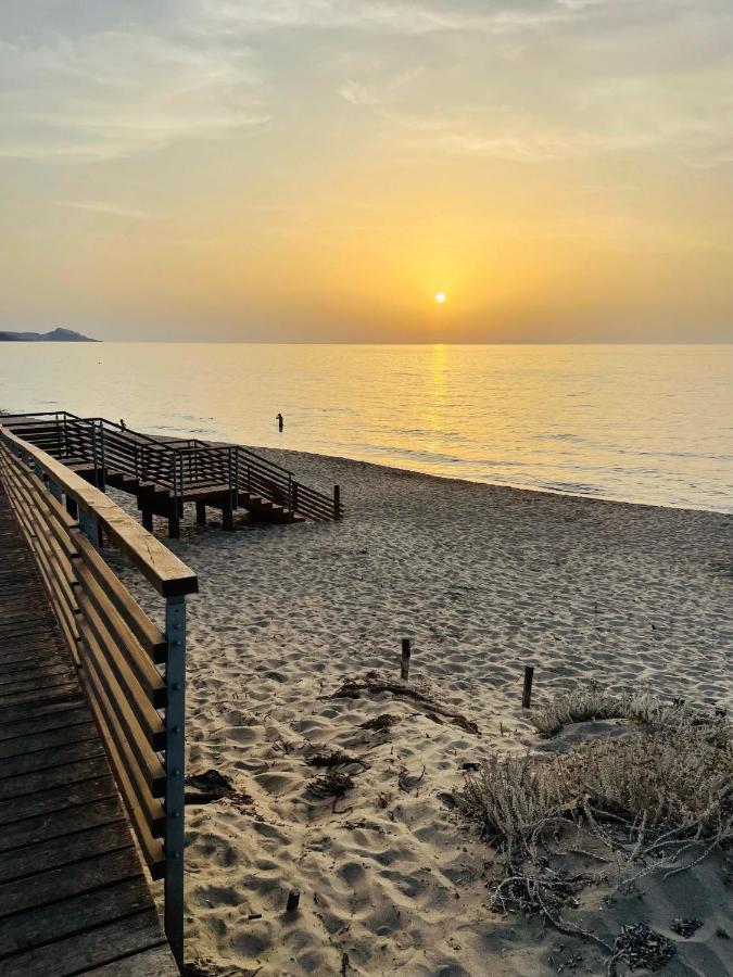Zaffiro Casa Vacanze Al Mare Valledoria  Exteriér fotografie
